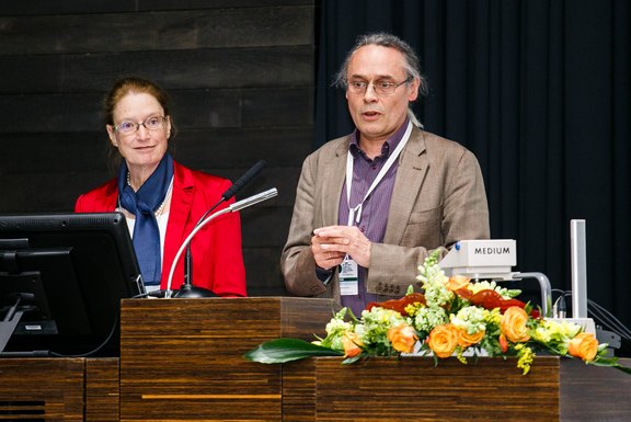 The co-chairs Hanne Tønnesen and Peter Nowak. 