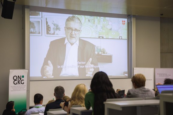 Video message by Peter Hacker, city councilor for social affairs, health and sports of the City of Vienna 